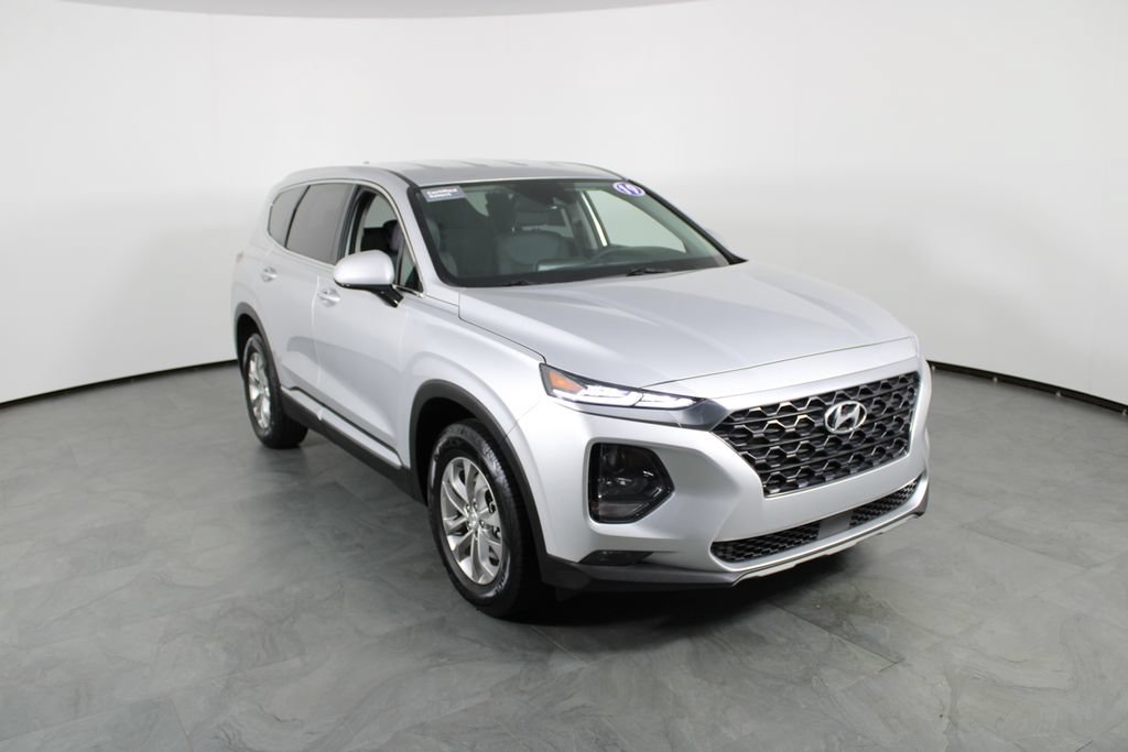 Used 2019 Hyundai Santa Fe SEL FWD image 4