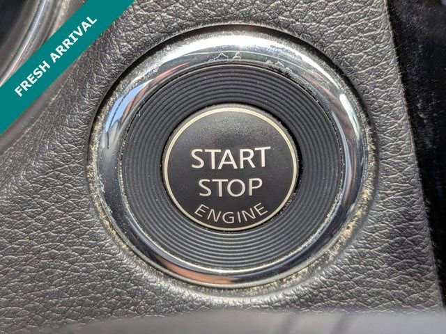 Used 2019 Nissan Rogue SV AWD/4WD image 26