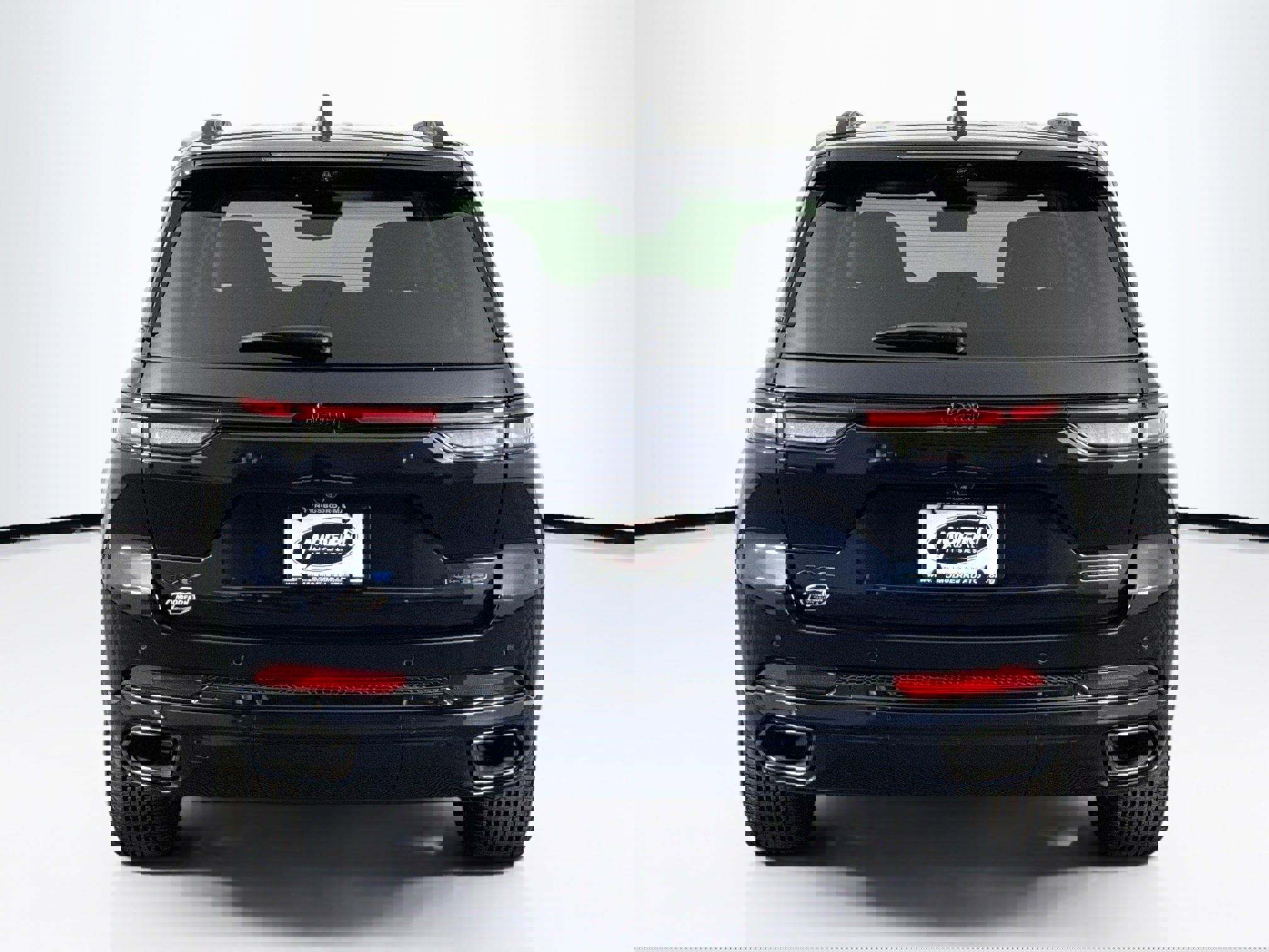 Used 2023 Jeep Grand Cherokee 30th Anniversary image 10