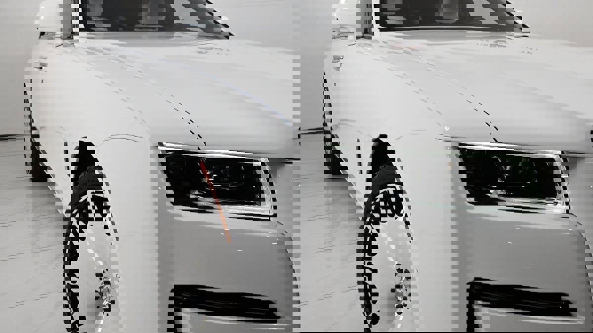 Used 2023 Rolls-Royce Ghost Black Badge w/ Black Badge Ghost Package image 40