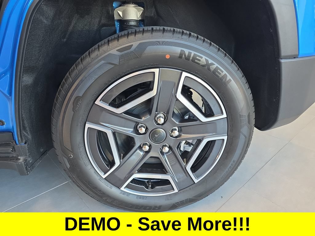 New 2026 Jeep Cherokee Laredo AWD/4WD image 28