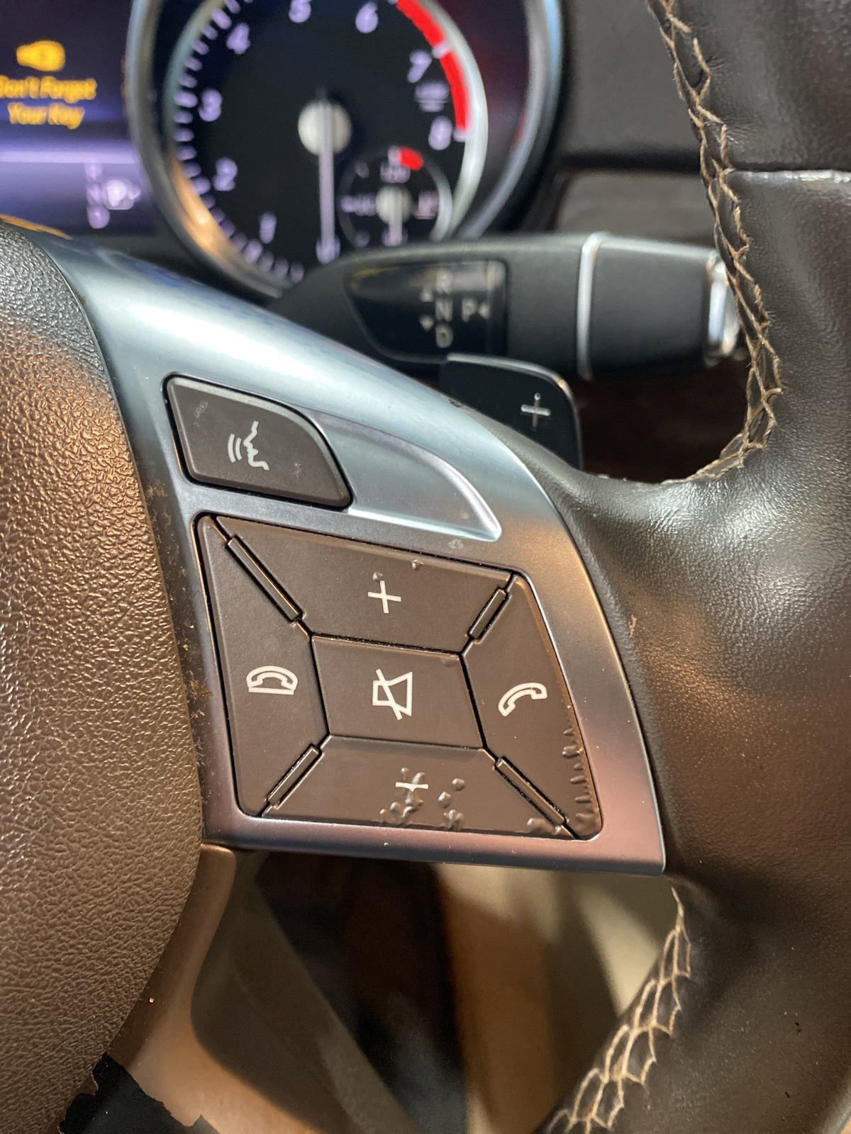 Used 2014 Mercedes-Benz GL 450 4MATIC image 11