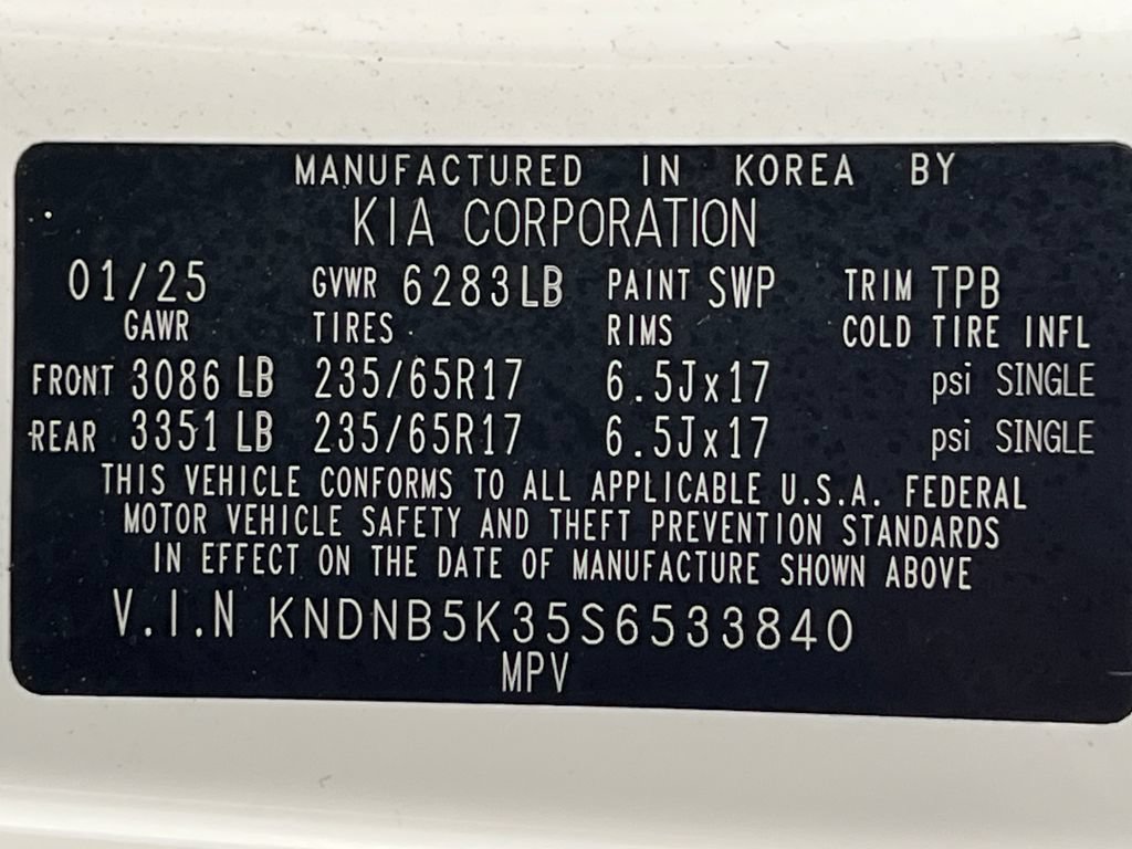 Used 2025 Kia Carnival FWD image 83