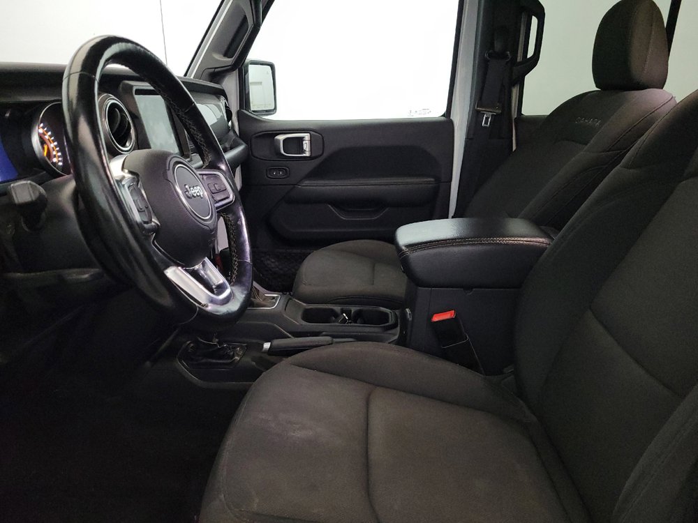 Used 2020 Jeep Wrangler Unlimited Sahara AWD/4WD image 17