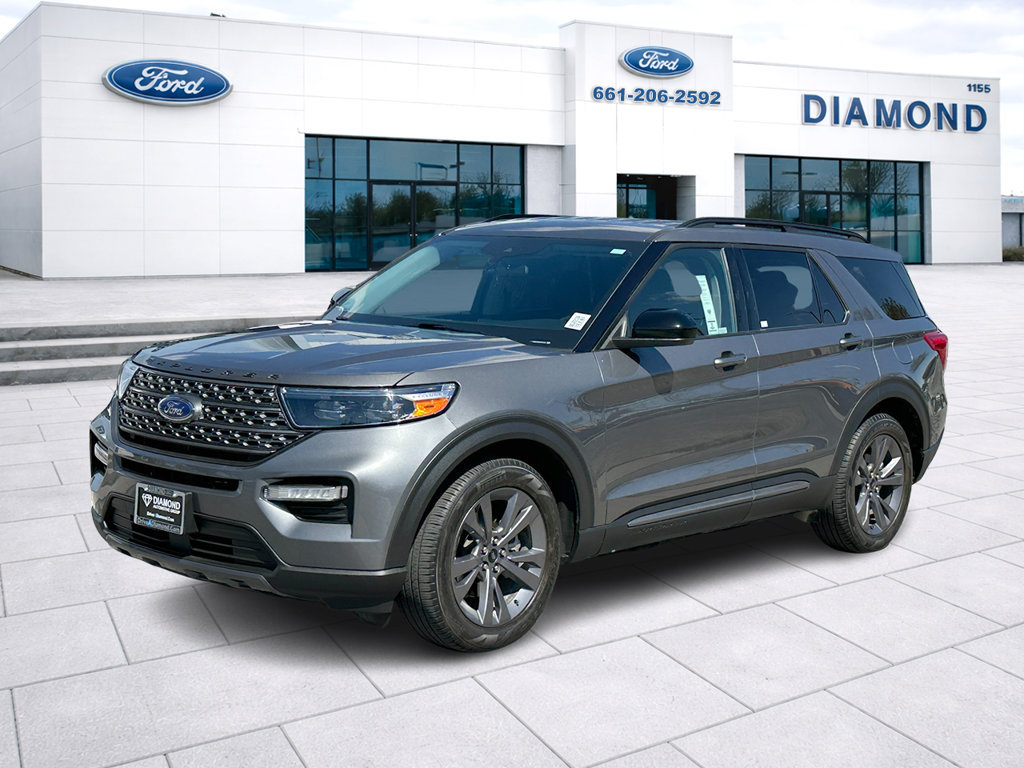 Used 2023 Ford Explorer XLT w/ Equipment Group 202A RWD image 1