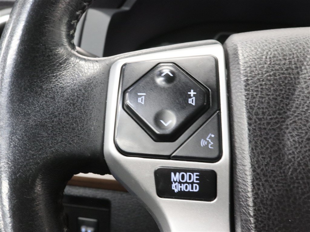 Used 2021 Toyota Tundra Limited w/ Limited Premium Package AWD/4WD image 29