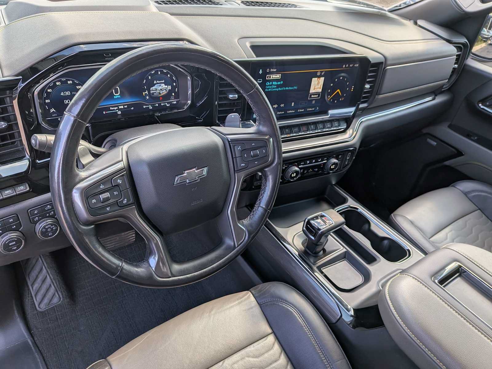 Used 2022 Chevrolet Silverado 1500 ZR2 w/ Technology Package AWD/4WD image 2