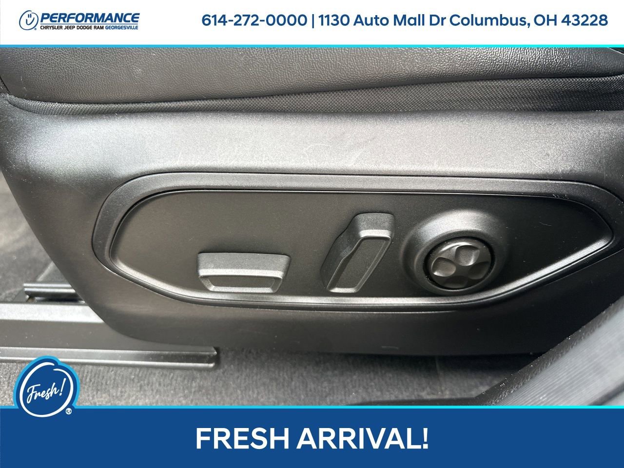 Used 2024 Jeep Grand Cherokee Altitude image 13