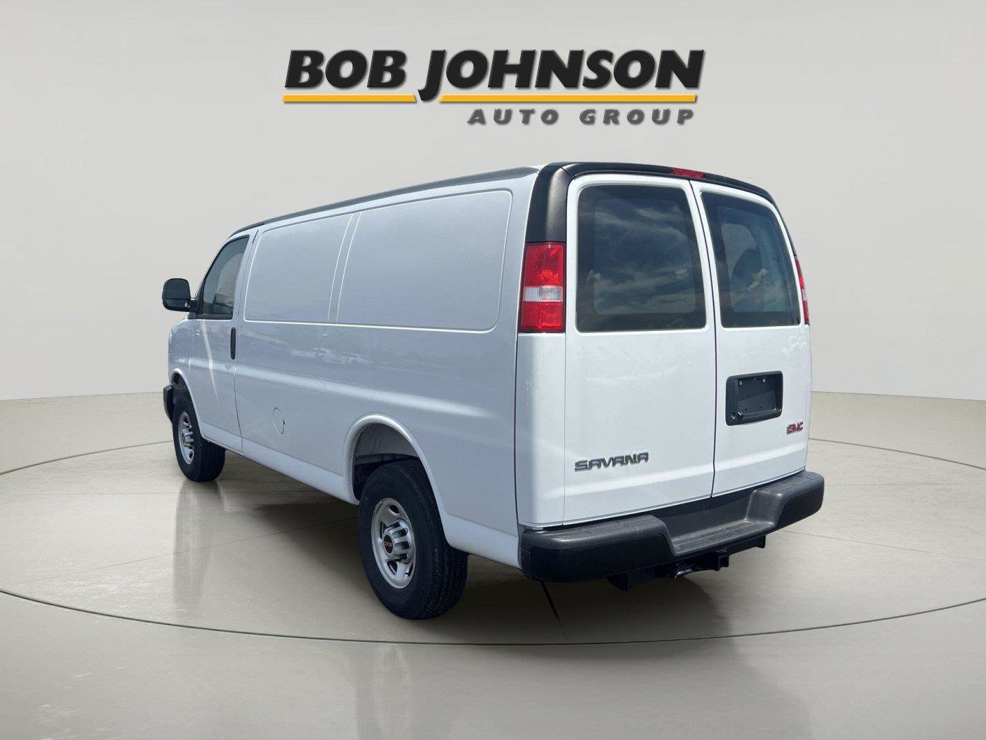 New 2026 GMC Savana 3500 w/ Driver Convenience Package RWD image 10