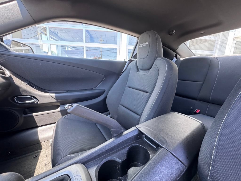 Used 2013 Chevrolet Camaro SS w/ SS Performance Package RWD image 19
