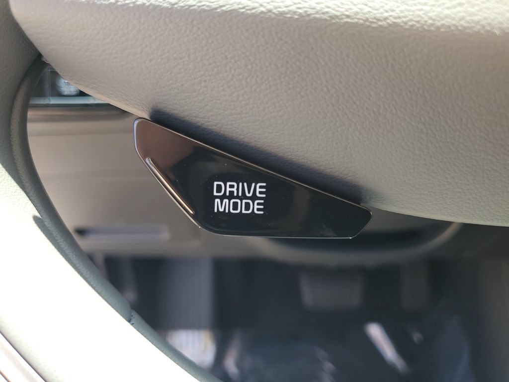 New 2026 Kia Niro FWD image 13