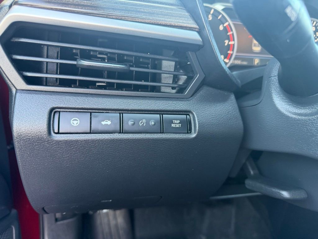 Used 2020 Nissan Altima 2.0 Platinum image 30