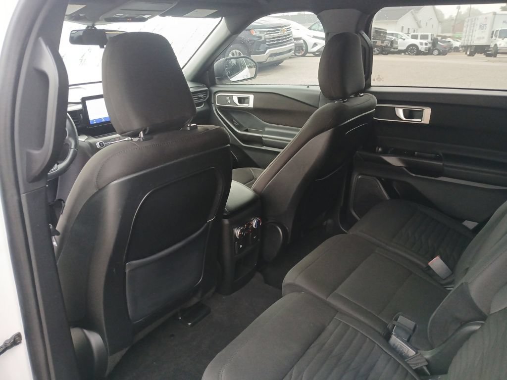Used 2020 Ford Explorer XLT w/ Comfort Package AWD/4WD image 16