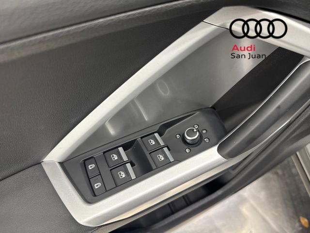 Used 2025 Audi Q3 2.0T Premium w/ Convenience Package image 29