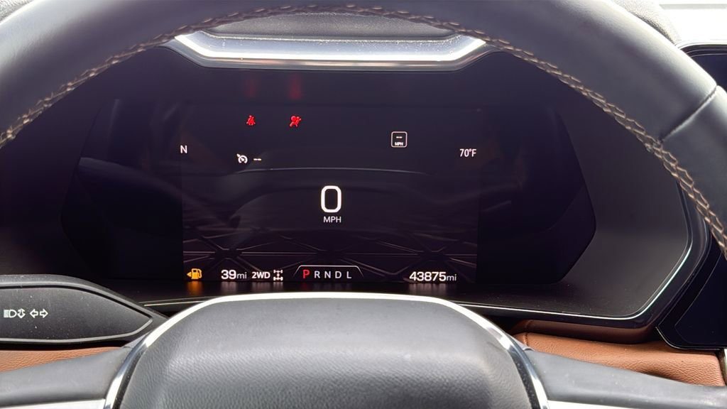 Used 2023 GMC Canyon AT4 w/ Canyon Safety Plus Package AWD/4WD image 19