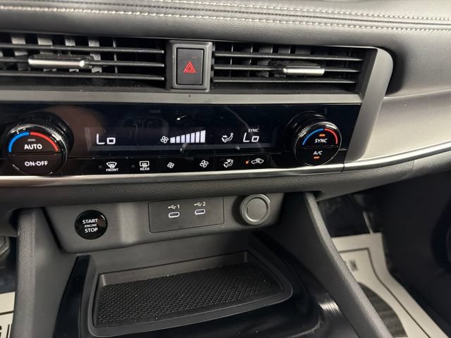 Certified 2026 Nissan Rogue SV FWD image 33