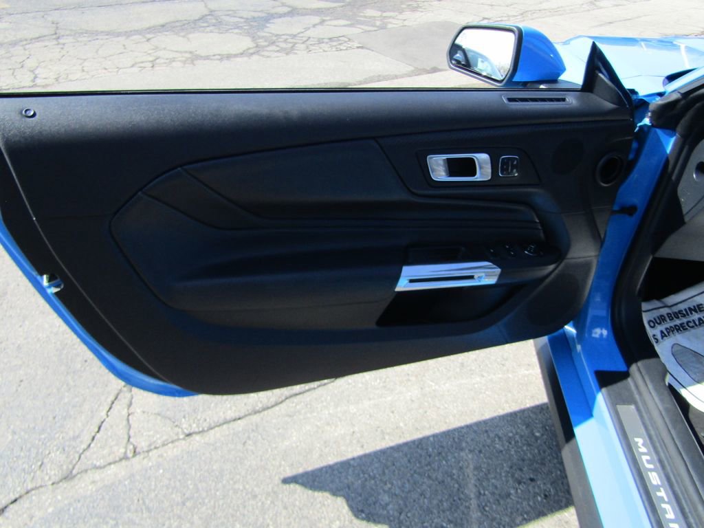 Used 2025 Ford Mustang GT Premium RWD image 20