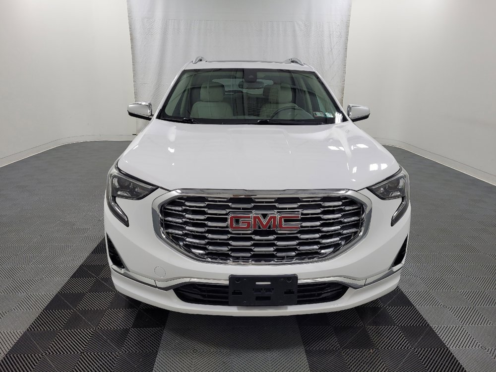 Used 2019 GMC Terrain Denali w/ Driver Alert Package II FWD image 14