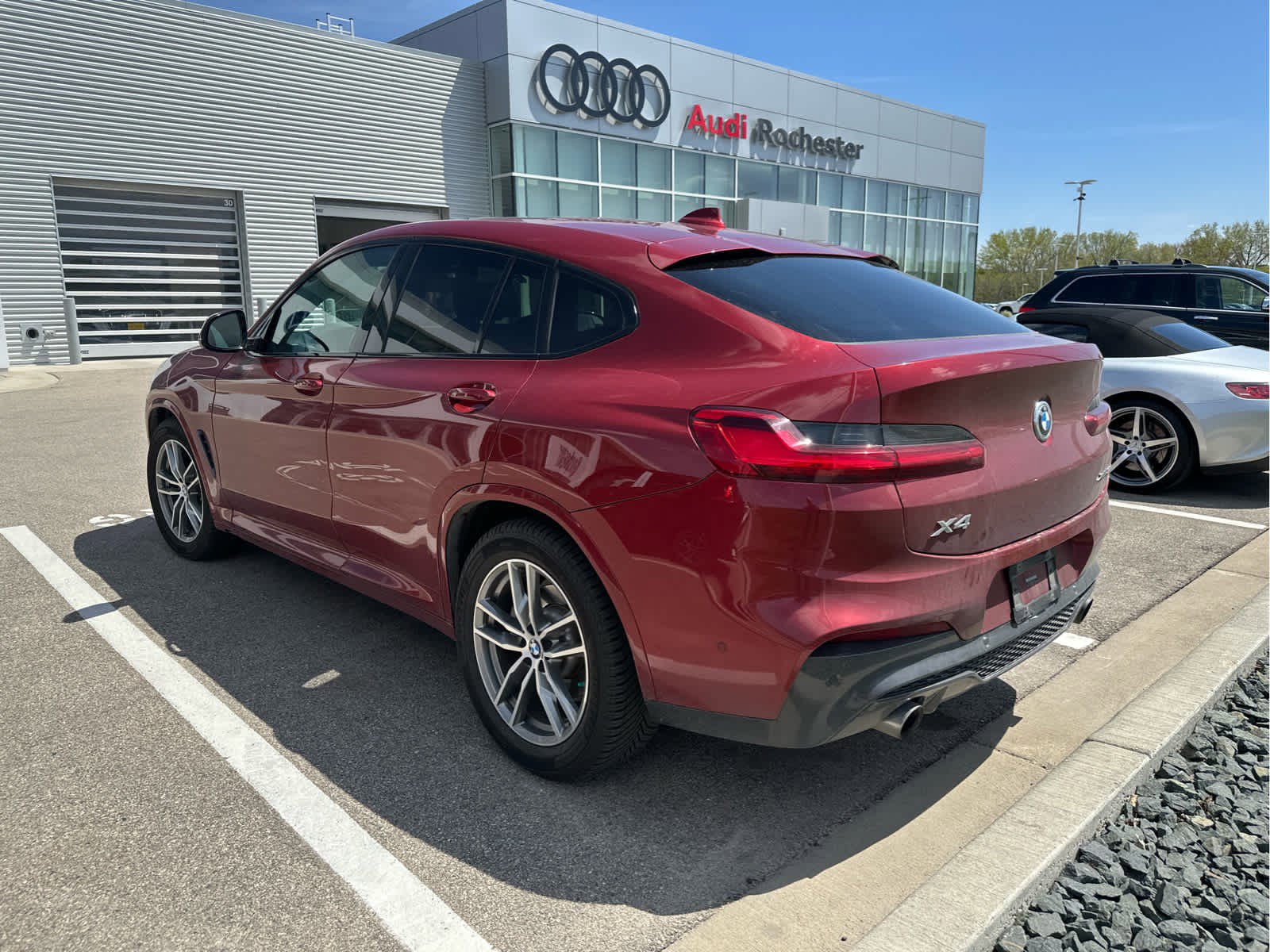 Used 2019 BMW X4 xDrive30i w/ M Sport Package AWD/4WD image 5