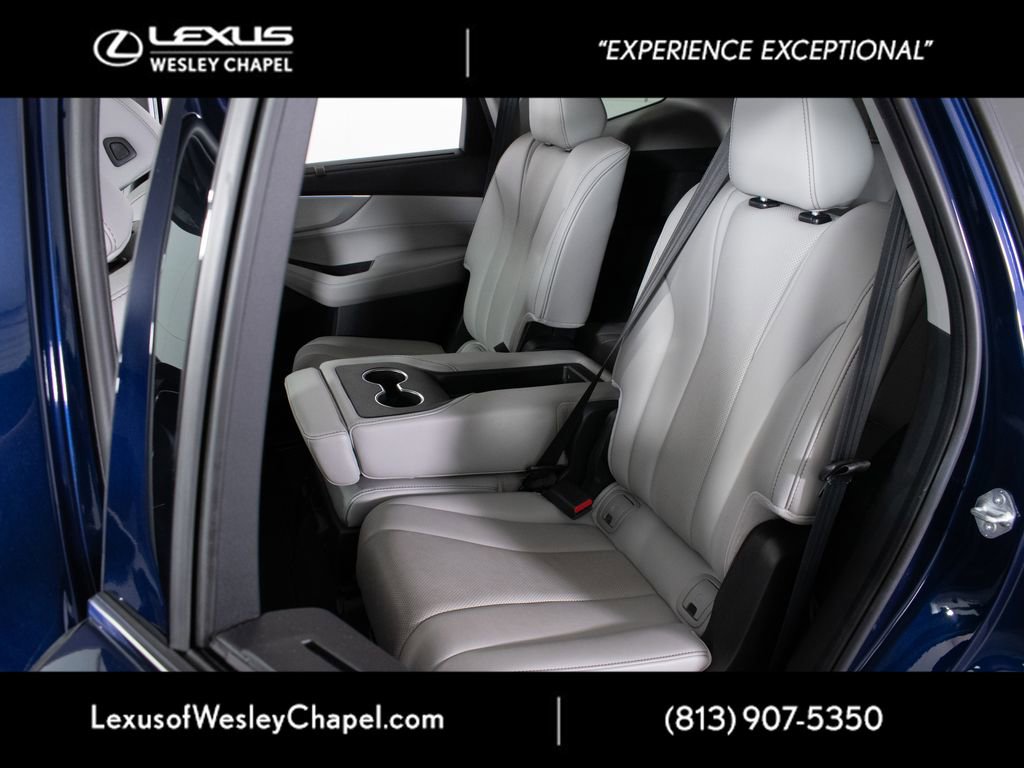 Used 2022 Acura MDX FWD w/ Technology Package image 22
