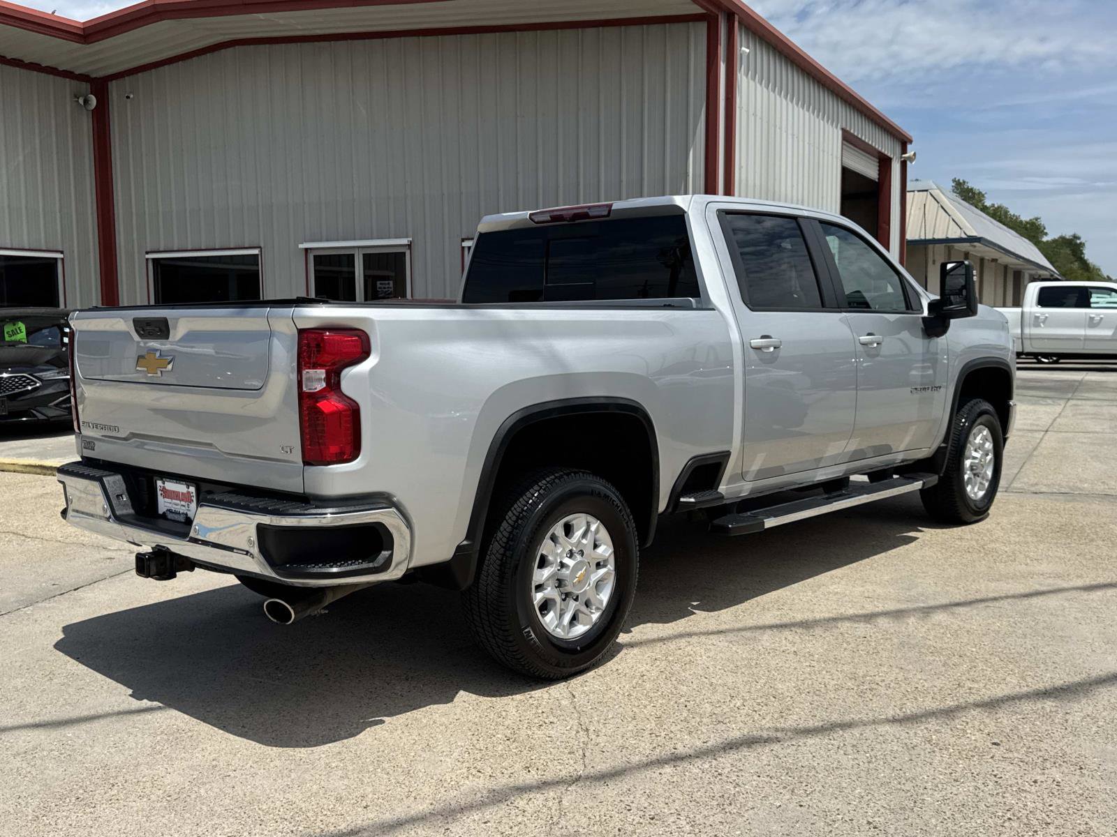 Used 2023 Chevrolet Silverado 2500 LT w/ Convenience Package image 7