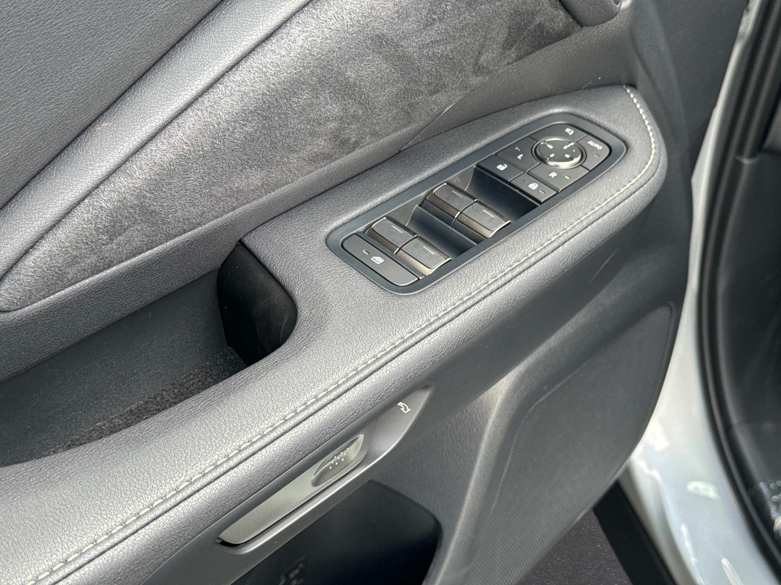 New 2026 Lexus TX 500h AWD w/ Technology Package image 19