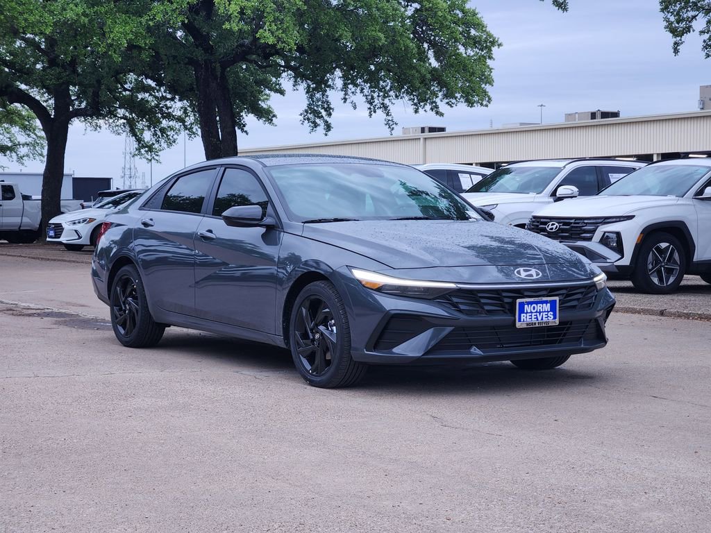 New 2026 Hyundai Elantra Sport FWD image 2