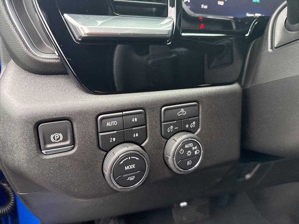 New 2026 Chevrolet Silverado 1500 RST w/ Dark Appearance Package image 28