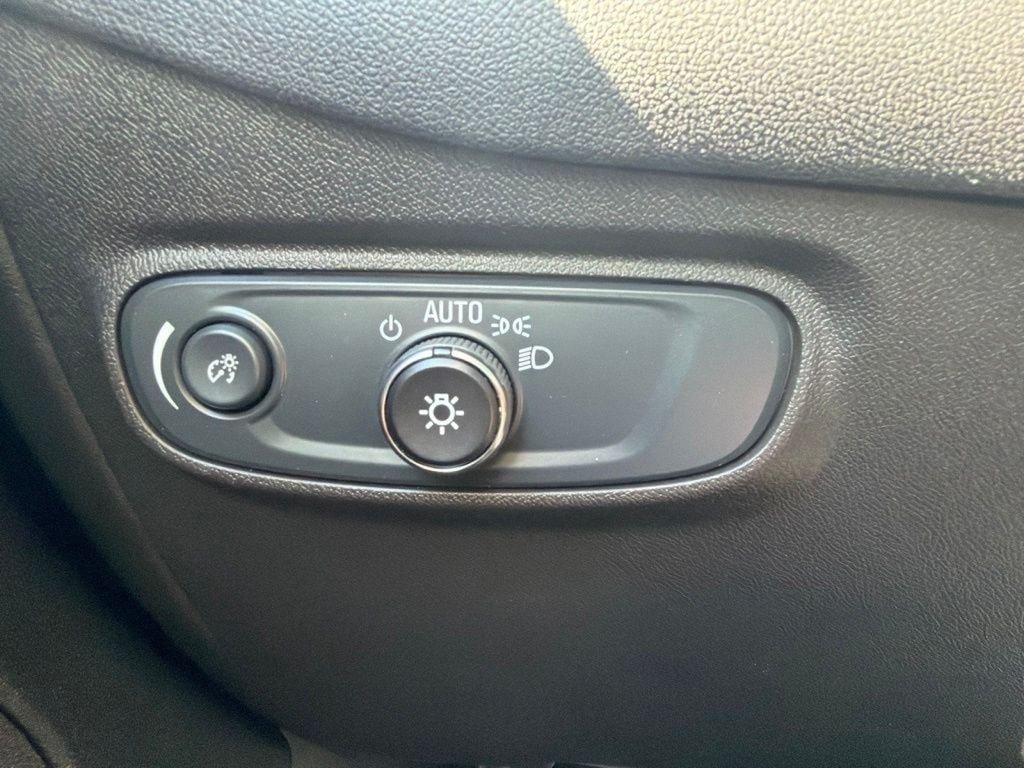 Used 2024 Chevrolet Equinox LT AWD/4WD image 26