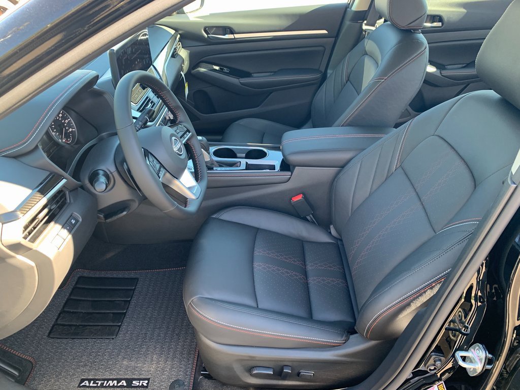 New 2025 Nissan Altima 2.5 SR image 17