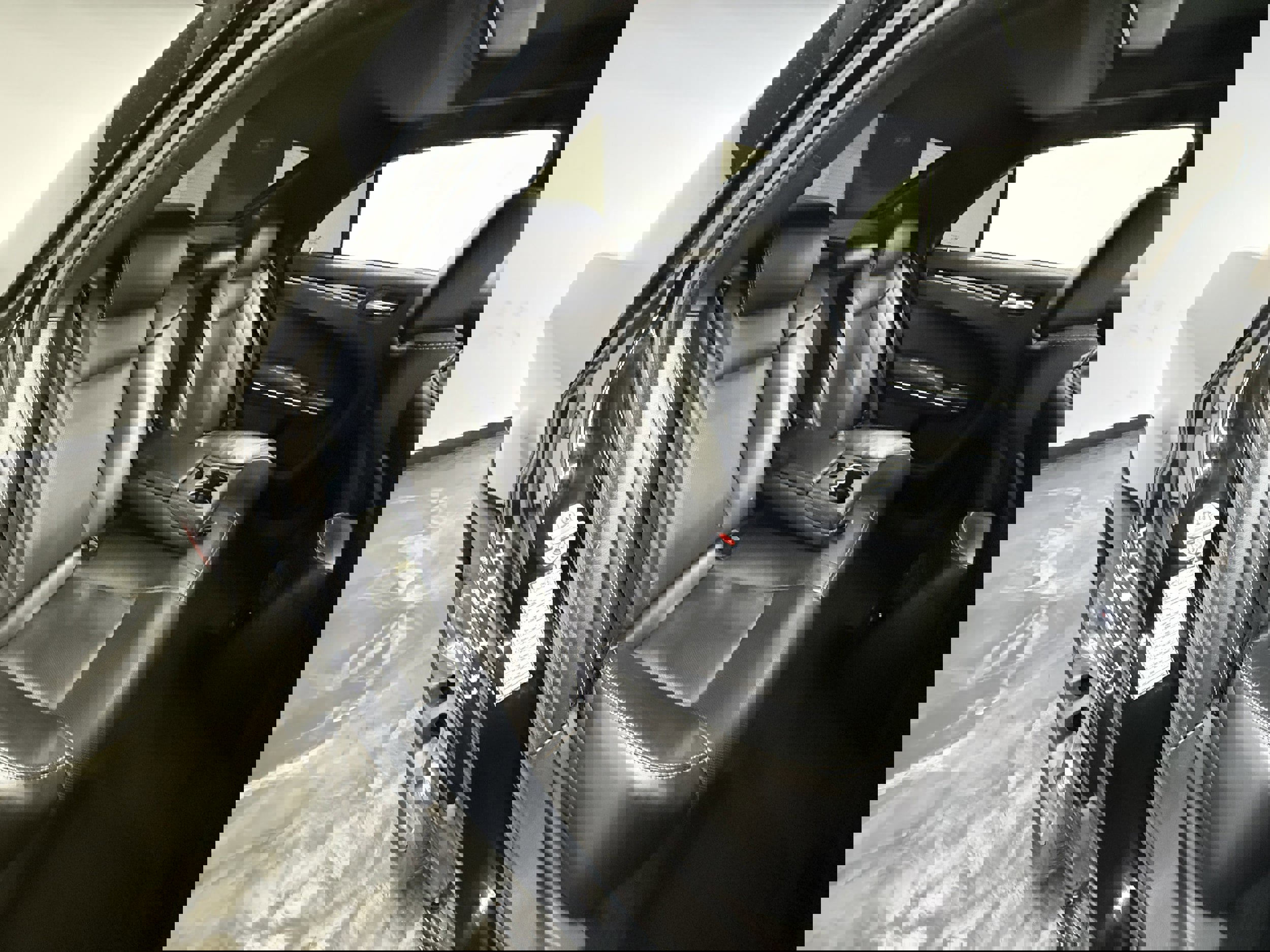 Used 2018 Chrysler 300 S image 27