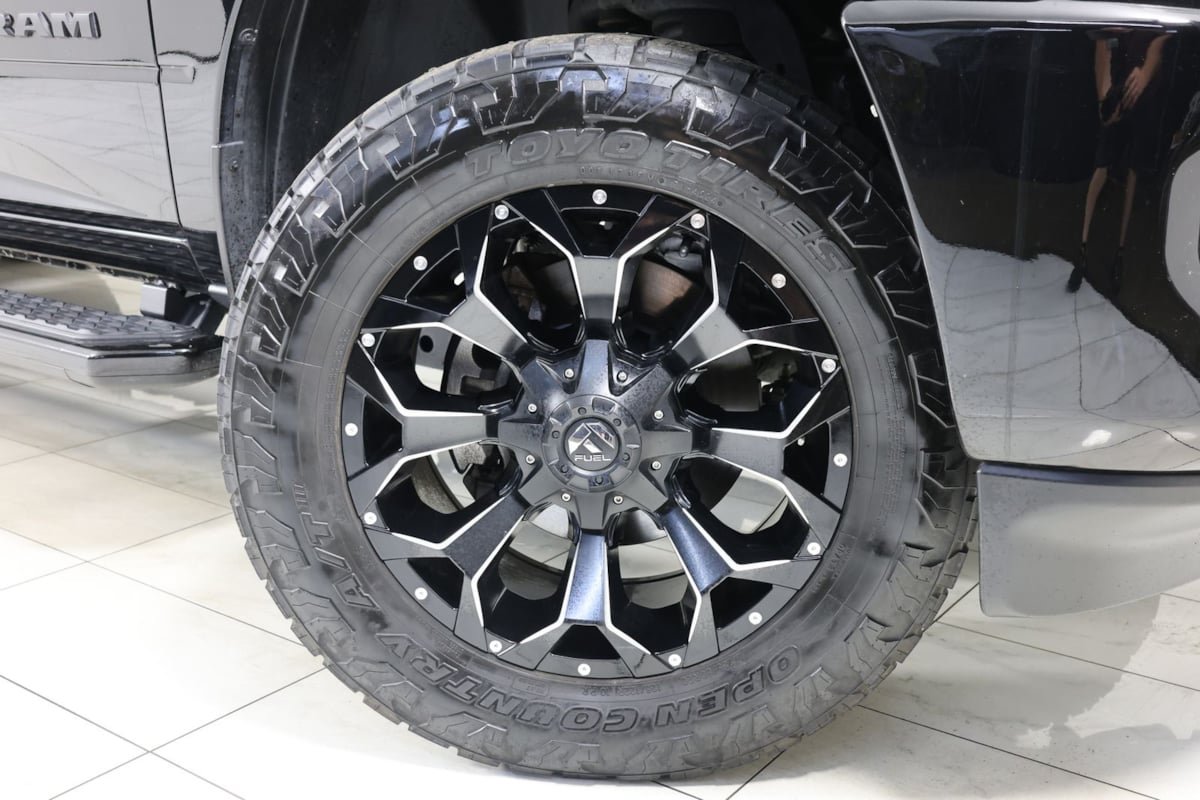 Used 2024 RAM 2500 Laramie w/ Night Edition AWD/4WD image 14