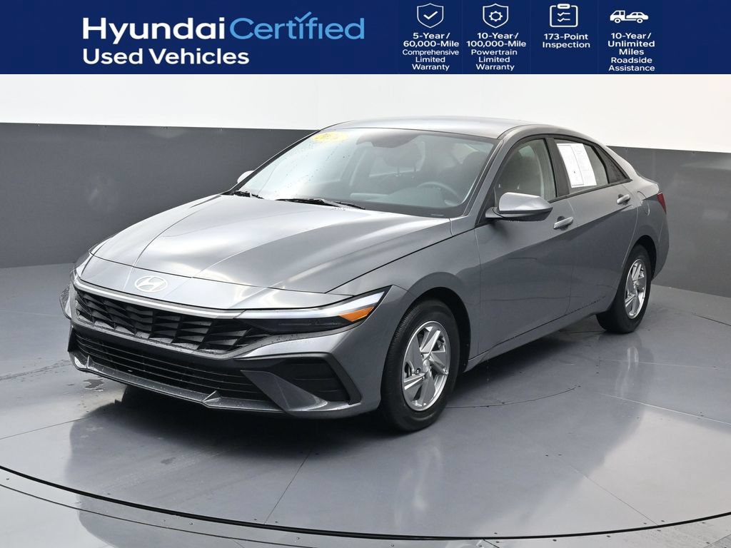 Certified 2026 Hyundai Elantra SE FWD image 1