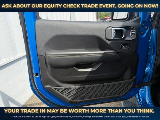 Used 2024 Jeep Wrangler Unlimited Sahara w/ Safety Group AWD/4WD image 9