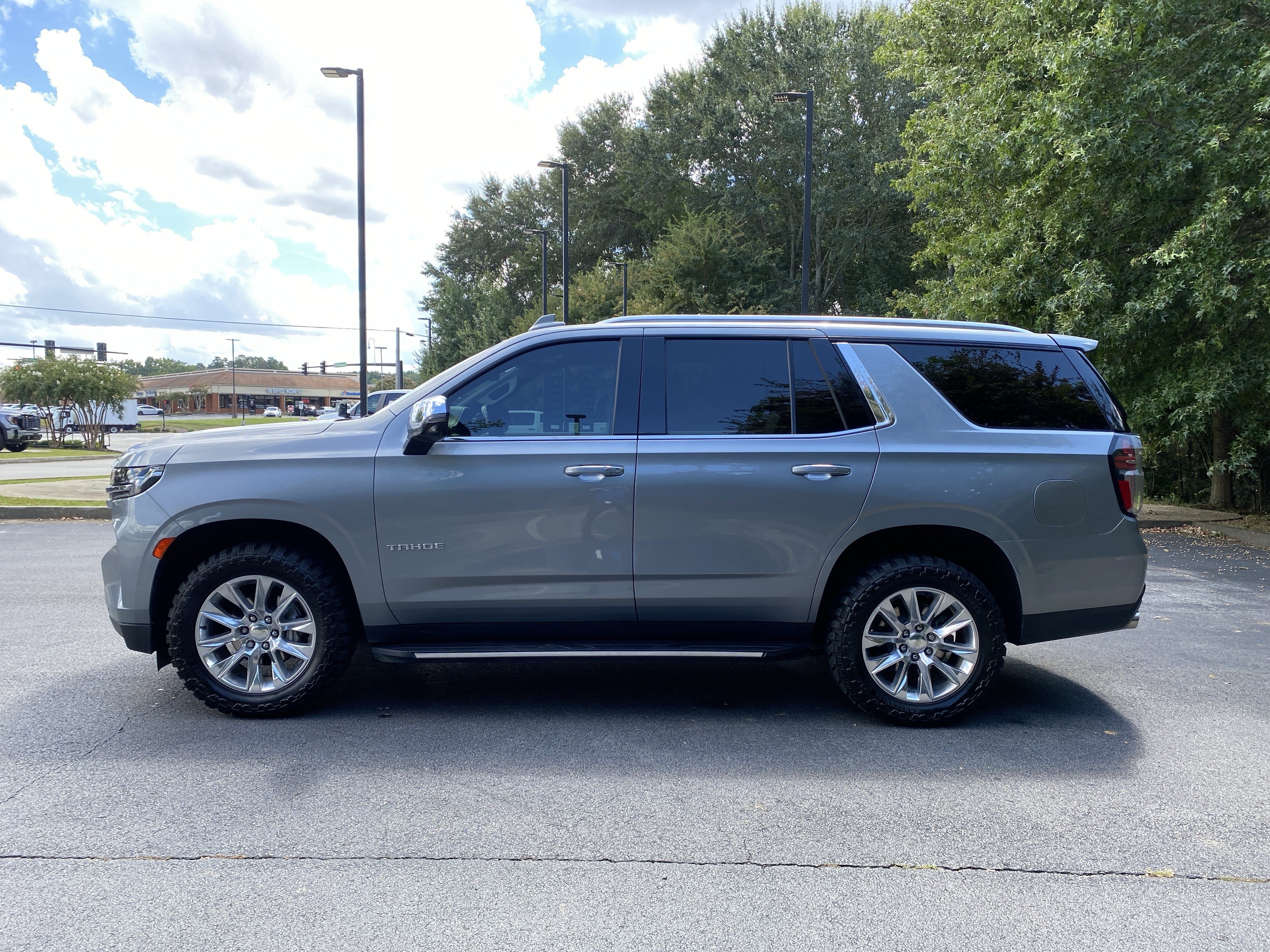 Used 2023 Chevrolet Tahoe Premier AWD/4WD image 6