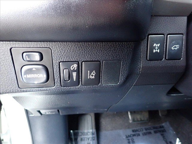 Used 2018 Toyota RAV4 Limited w/ All Weather Liner Package AWD/4WD image 16