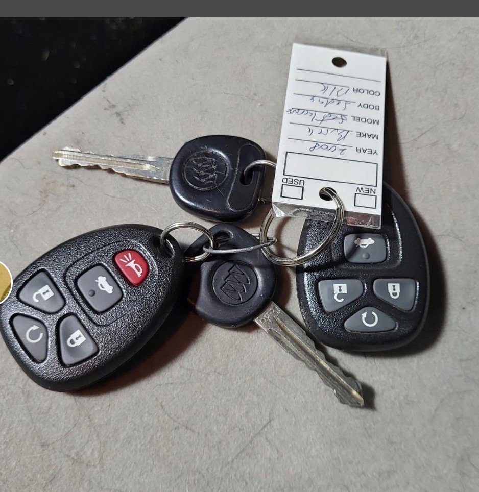 Used 2008 Buick LaCrosse CX image 8