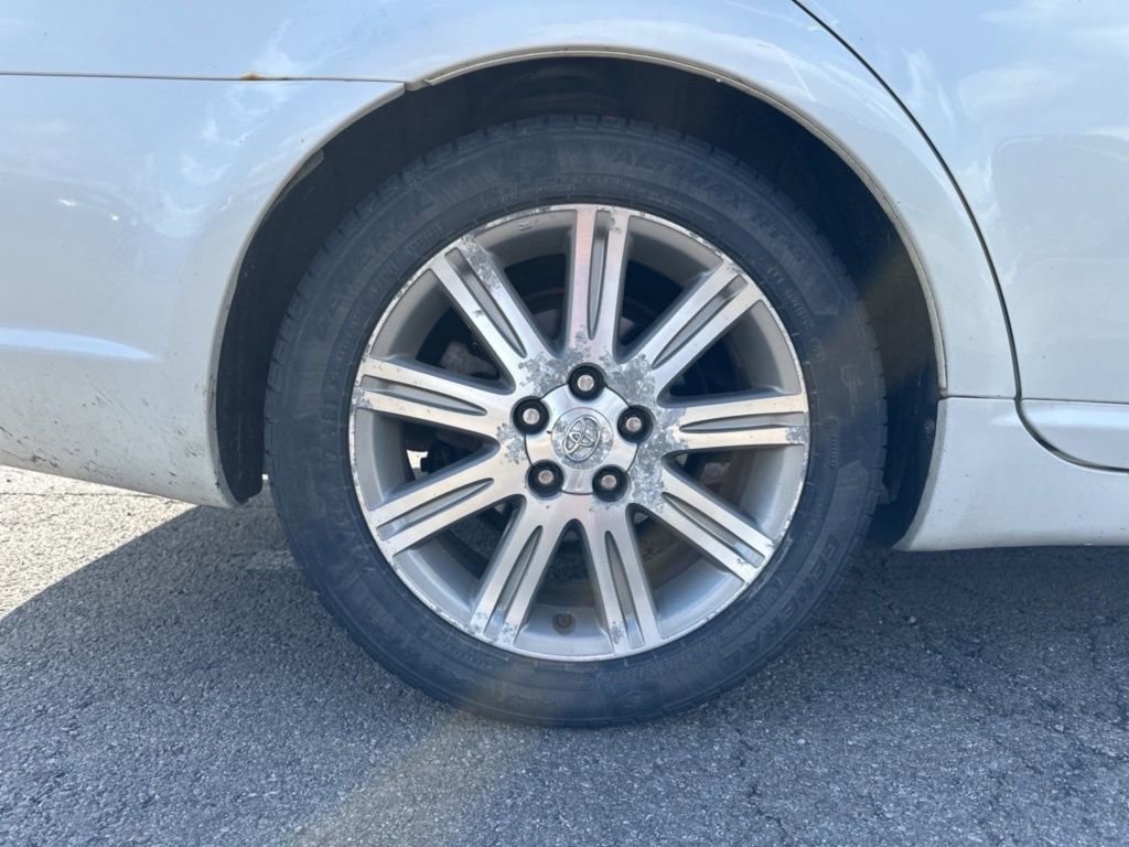 Used 2009 Toyota Avalon Limited image 7