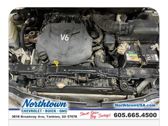 Used 2012 Kia Sedona LX image 19