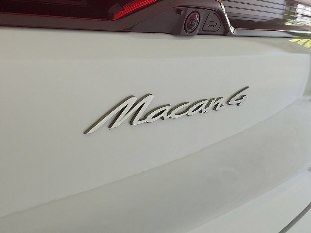 New 2026 Porsche Macan 4 Electric AWD/4WD image 27