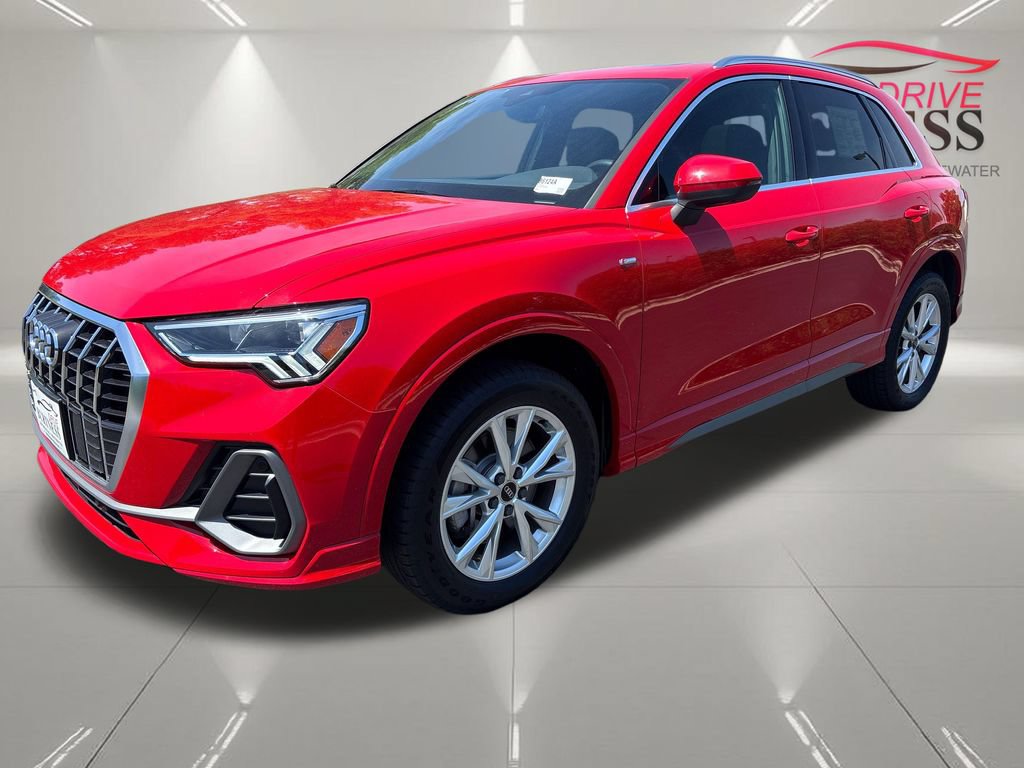Used 2023 Audi Q3 2.0T Premium Plus AWD/4WD image 3