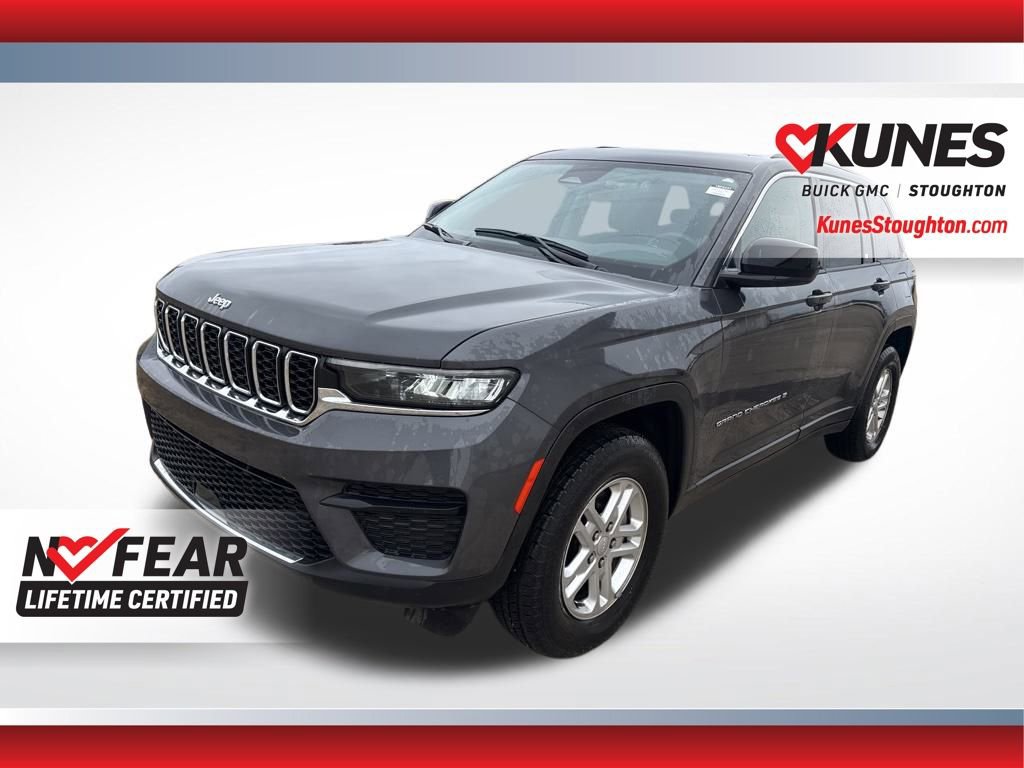 Used 2024 Jeep Grand Cherokee Laredo image 5
