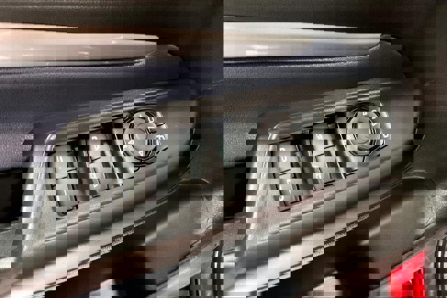 Used 2023 Chevrolet Bolt EUV LT w/ Convenience Package image 39