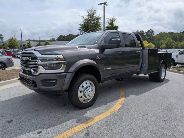 New 2026 RAM 5500 4x4 Crew Cab w/ Laramie Trim Package image 14