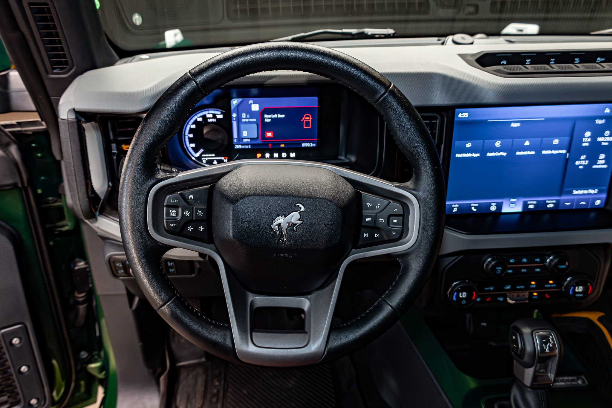 Used 2023 Ford Bronco Badlands image 18