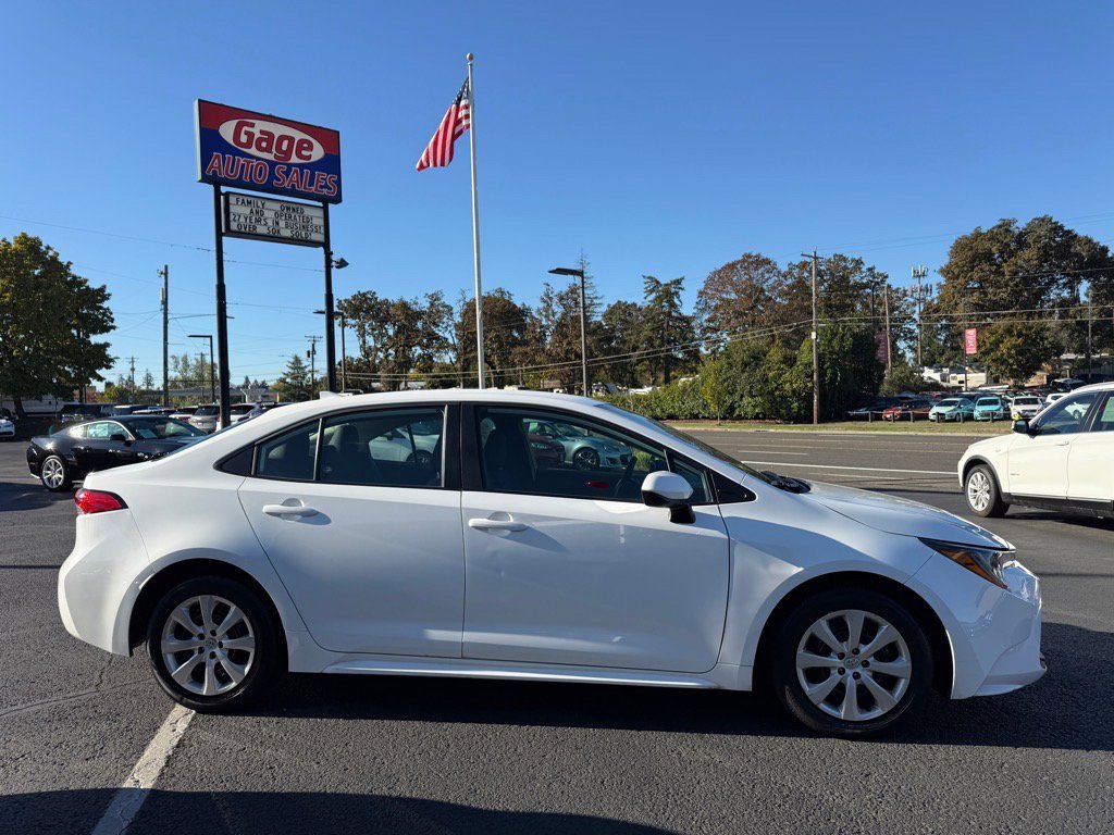 Used 2024 Toyota Corolla LE image 7