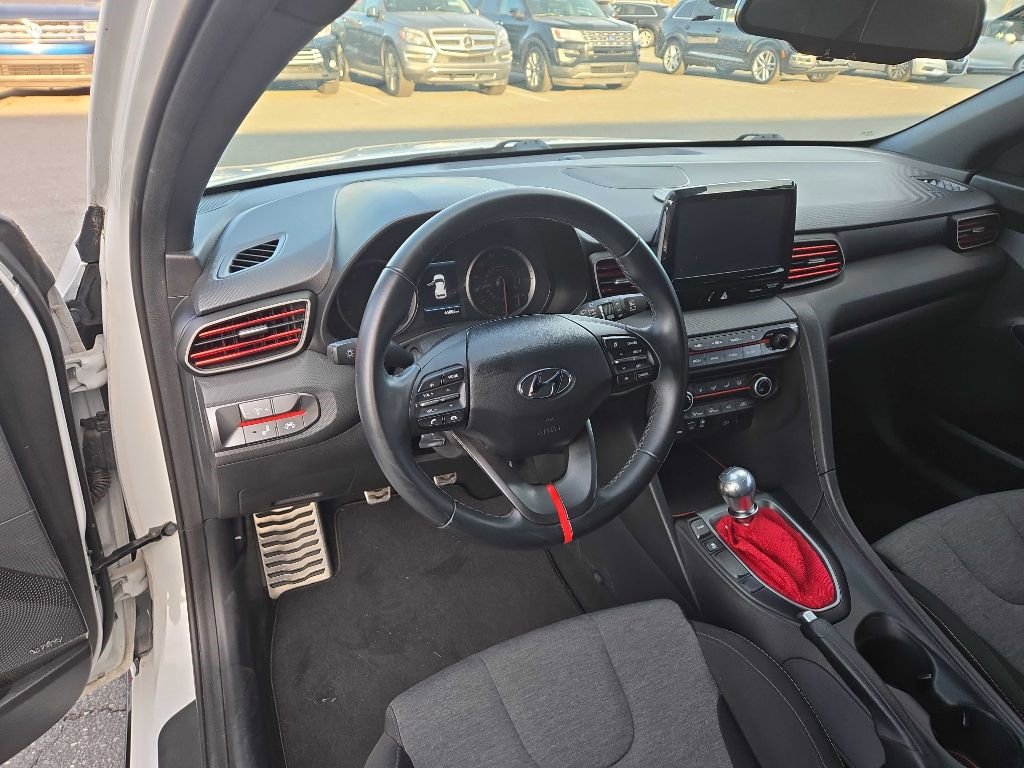 Used 2020 Hyundai Veloster Turbo R-Spec image 16