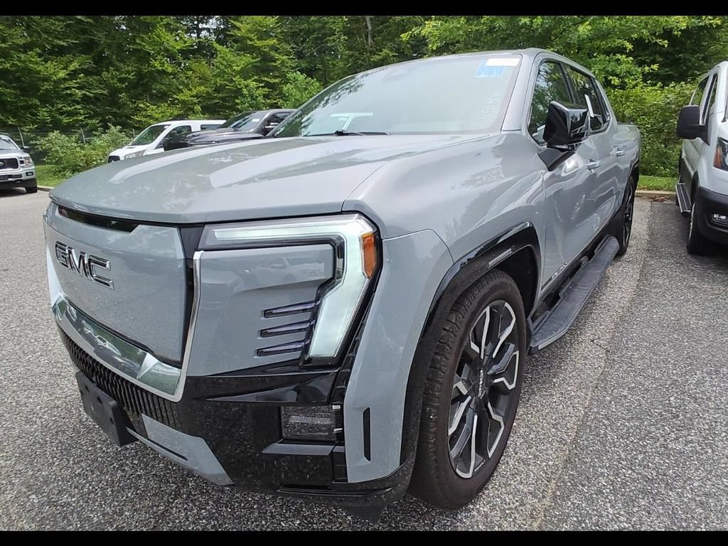 Used 2024 GMC Sierra EV Denali AWD/4WD image 3