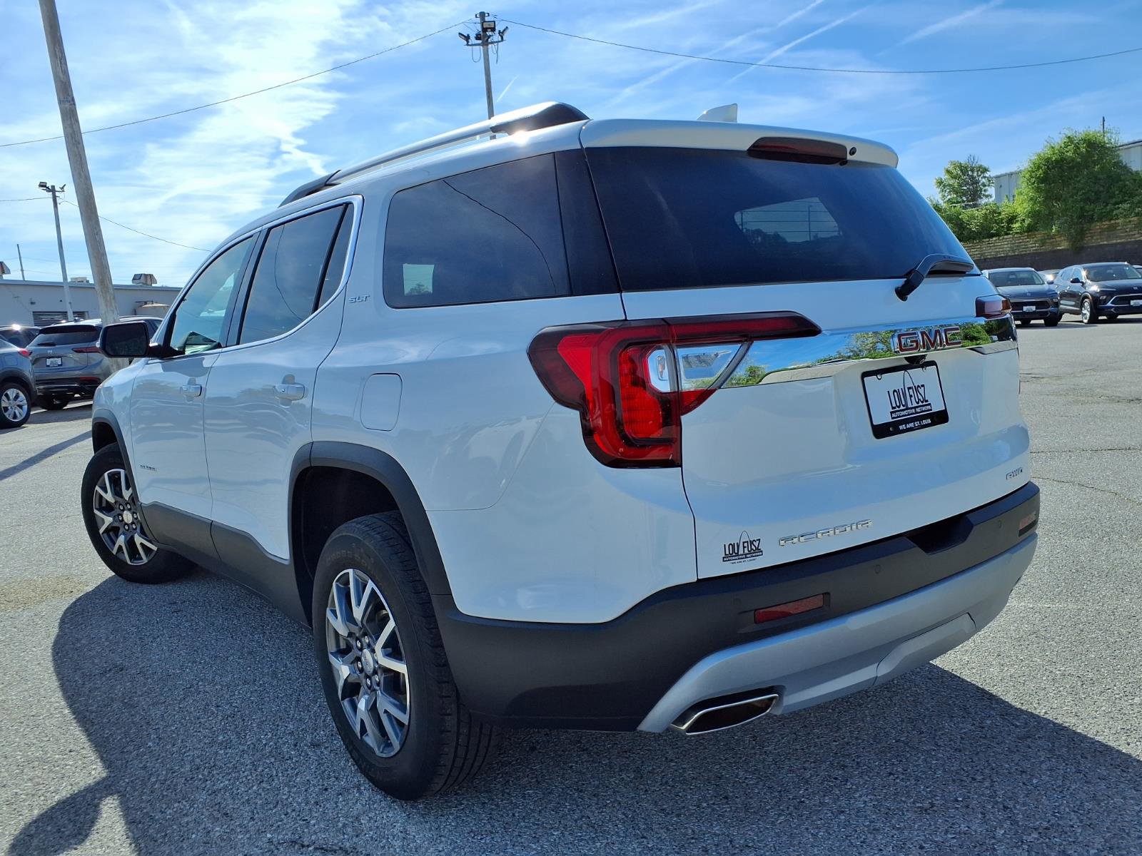 Used 2023 GMC Acadia SLT w/ LPO, Floor Liner Package AWD/4WD image 42