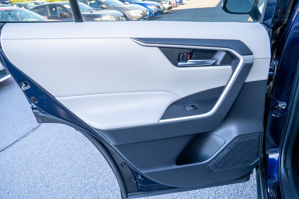 Certified 2022 Toyota RAV4 XLE Premium image 17
